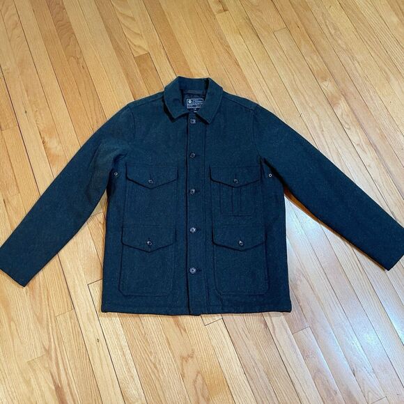 J. Crew Men’s Wool Blend Coat Size M Mackinaw Cruiser Style Dark Gray Excellent - Picture 2 of 13